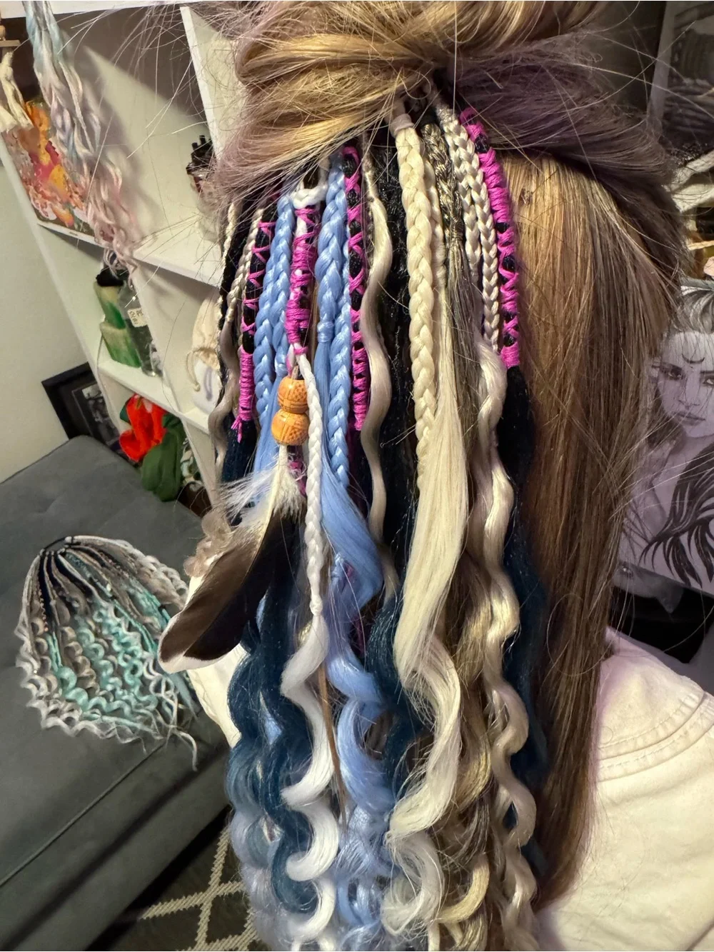 Curly Clip-In Hair Extensions in Blue and Blonde - Voluminous Waves